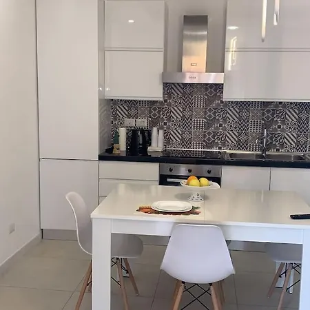 Agasweethome Gemelli רומא